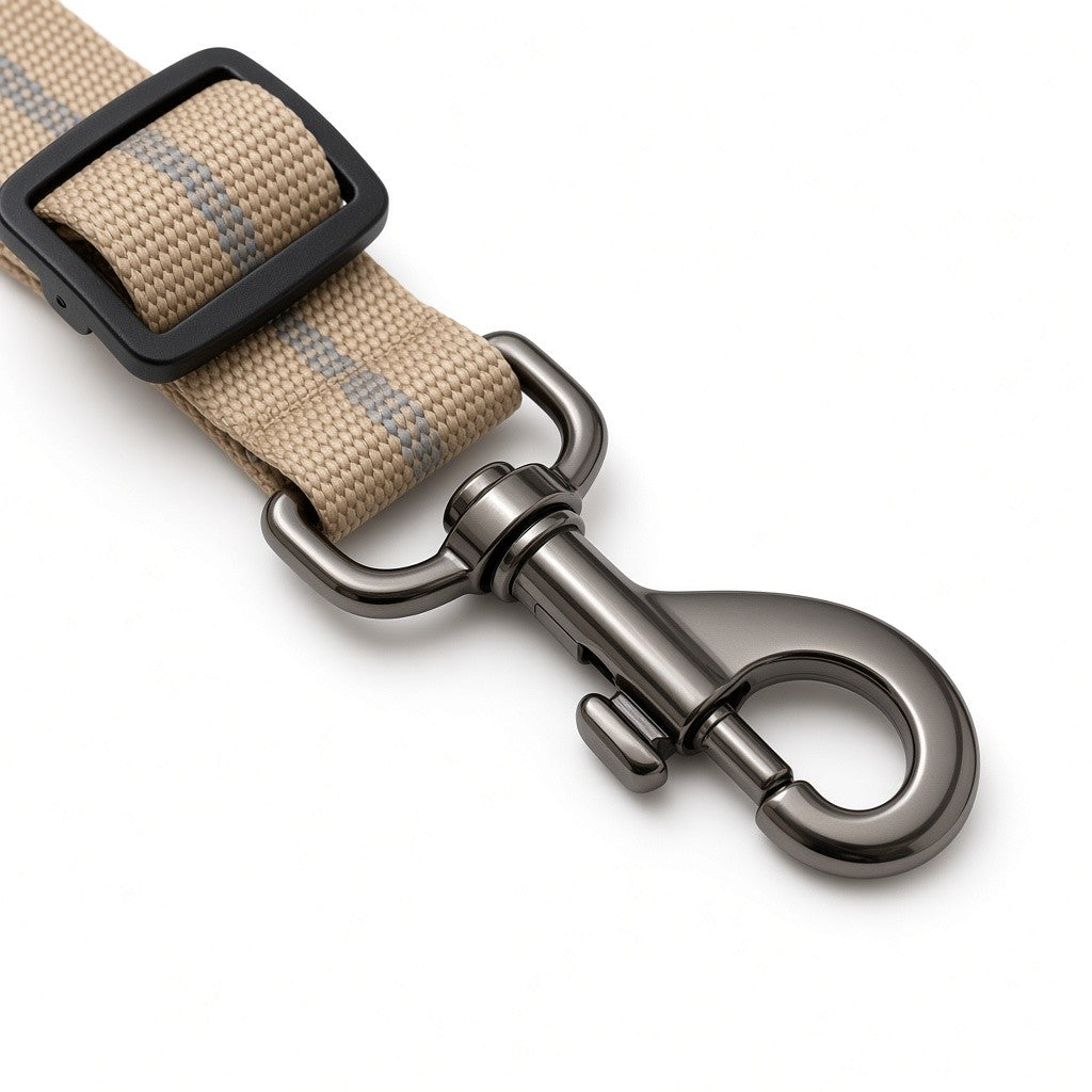 Swivel snap hook close-up